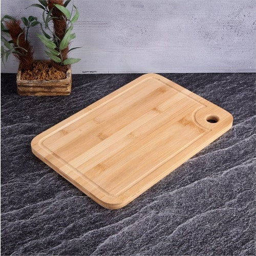 Wooden Chopping Board. Cutting Board with Hanging Hole. (32x22 cm)