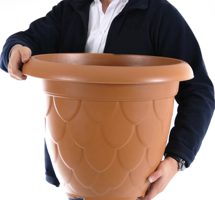 Large Plant Pot and Saucer. In / Outdoor UK Planter Plant Pot. (37 Litre)