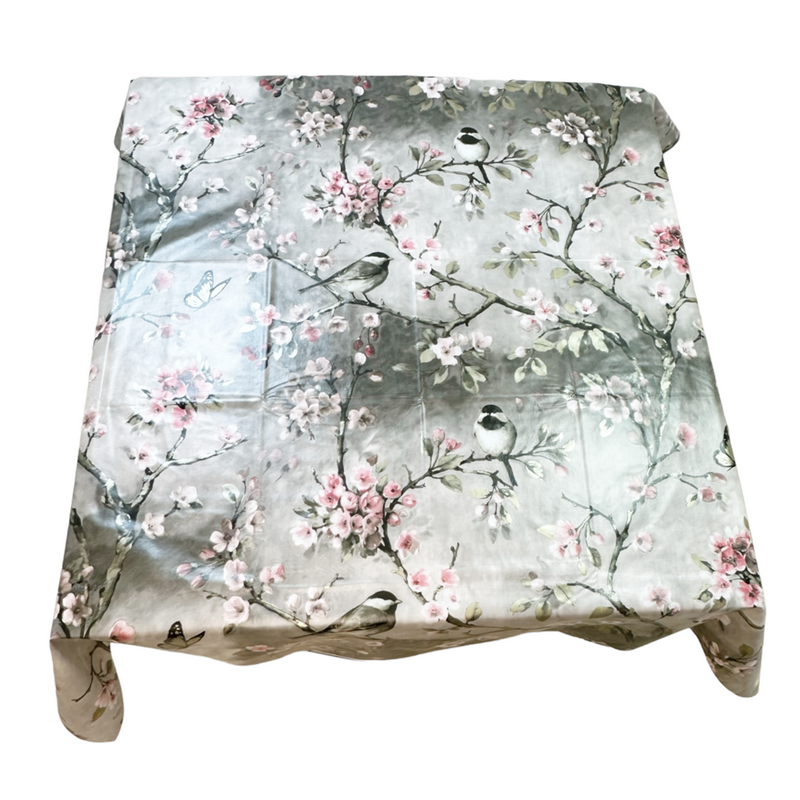 Square PVC Wipeable Waterproof Fibre Tablecloth (140x140 cm)