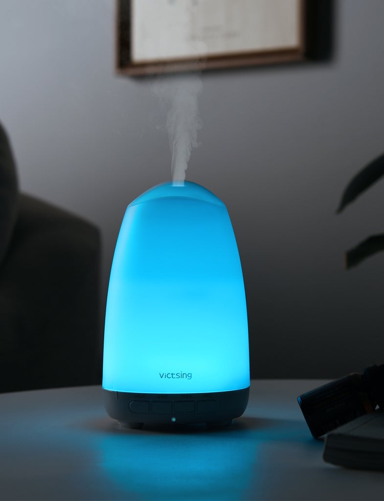 Essential Oil Diffuser with Oils. 150ml Oil Diffuser with 6 Pure Essential Oils.