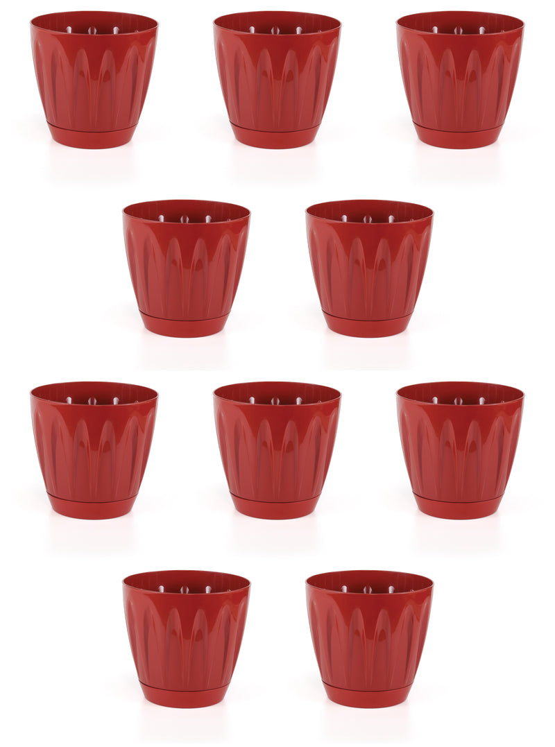 Red Plastic Round Plant Pots with Saucer. Indoor / Outdoor Flowerpot.